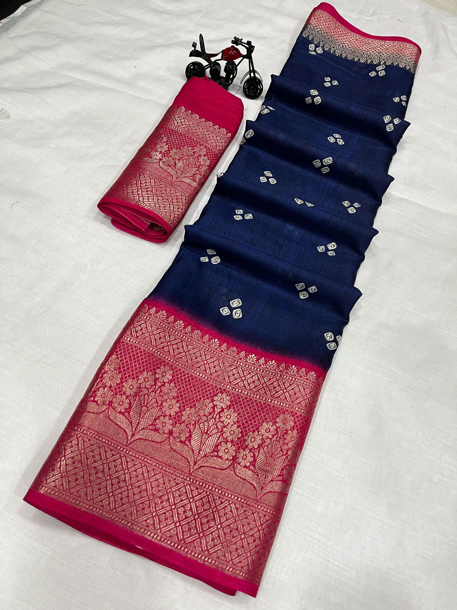 Wow Bandhej Printed Jacquard Border Dola Silk Sarees Wholesale Price In Surat